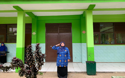 UPACARA MEMPERINGATI HARI KEBANGKITAN NASIONAL DI MIN 2 PANDEGLANG