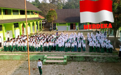 Kegiatan Upacara Senin Pagi